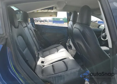 2021 Tesla Model 3 z USA, uszkodzony, nr VIN 5YJ3E1EBXMF863491